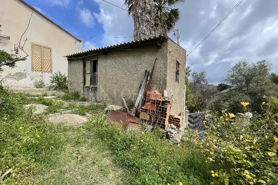 Casa Indipendente in vendita di 123 mq a €80.000 (rif. 8/2025)