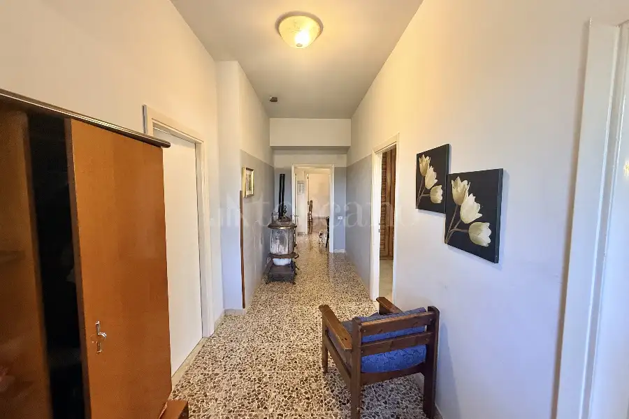 Casa Indipendente in vendita di 254 mq a €299.000 (rif. 81/2026)