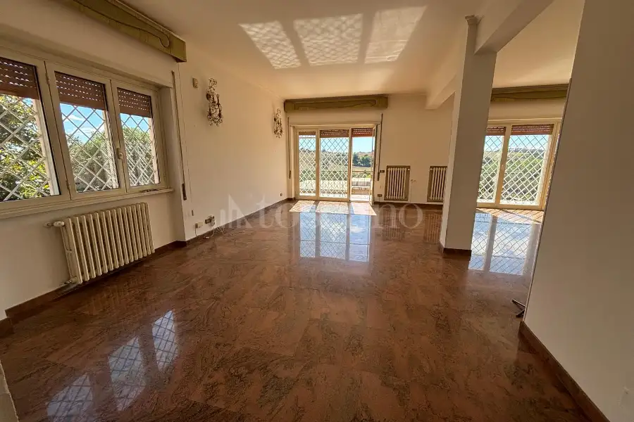 Villa Bifamiliare in vendita di 250 mq a €599.000 (rif. 33/2025)