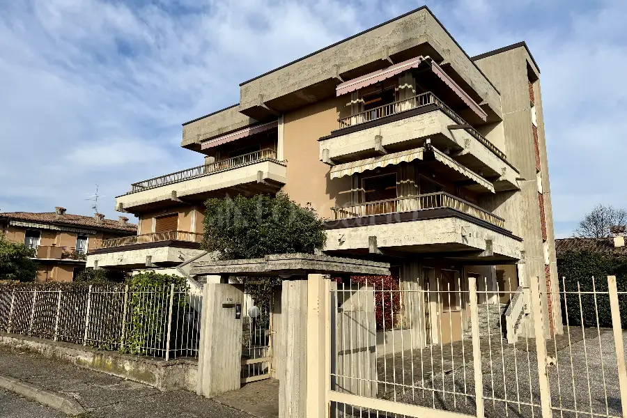 Villa Bifamiliare in vendita di 260 mq a €330.000 (rif. 9/2025)