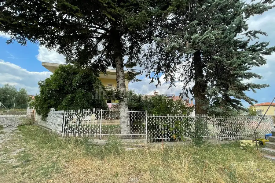 Villa Bifamiliare in vendita di 200 mq a €180.000 (rif. 45/2025)