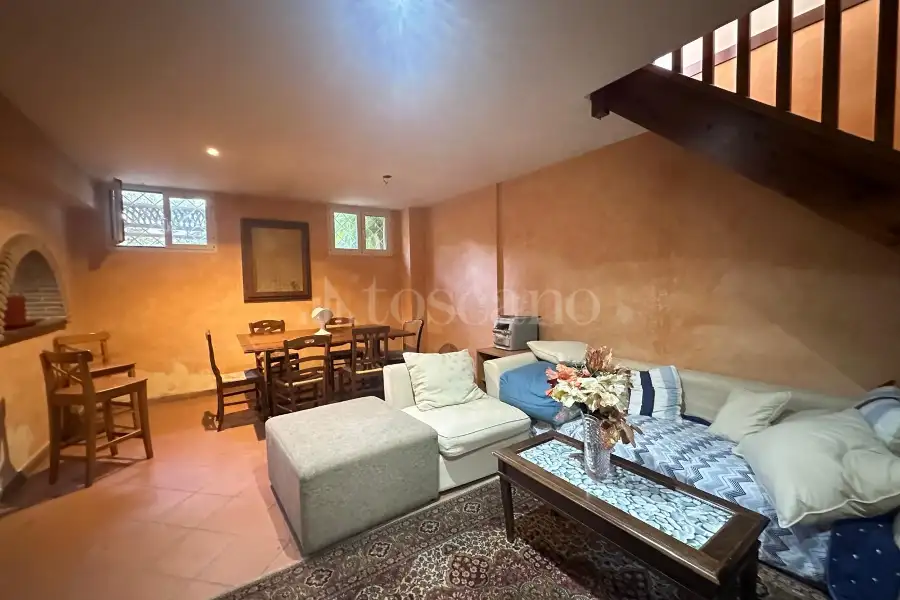 Villa Plurifamiliare in vendita di 120 mq a €395.000 (rif. 19/2026)