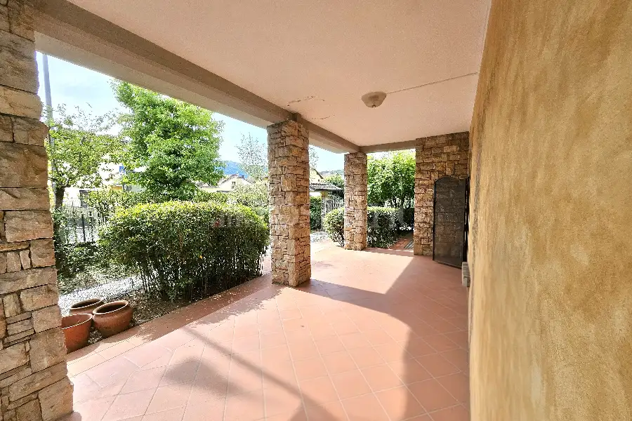 Villa Bifamiliare in vendita di 210 mq a €399.000 (rif. 13/2026)