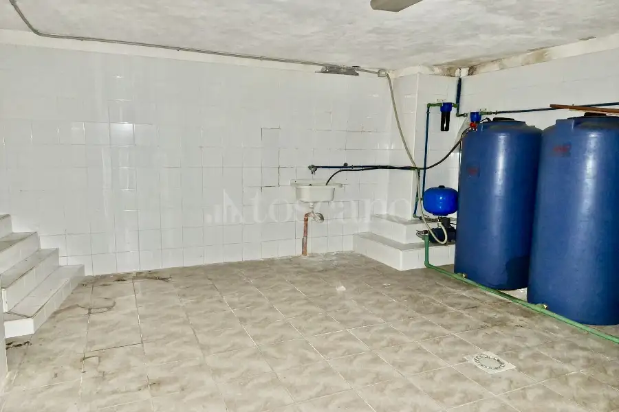 Ufficio in vendita di 416 mq a €148.000 (rif. 189/2024)
