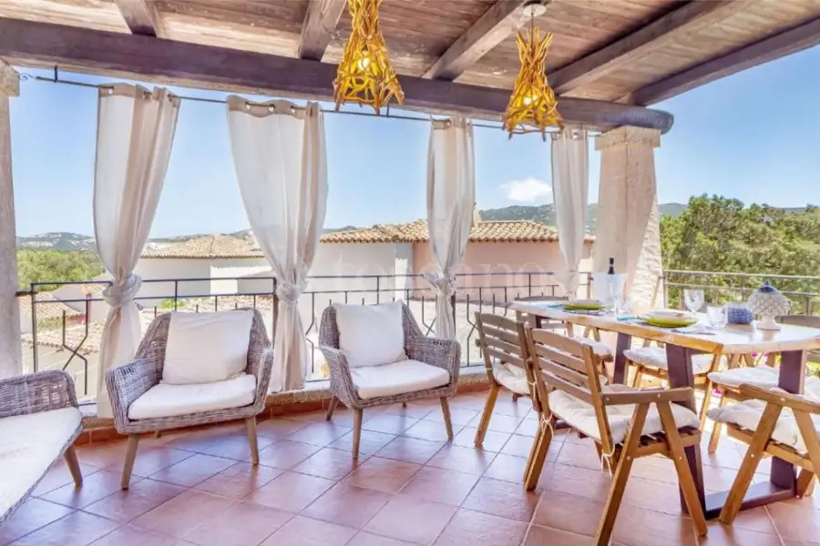 Villino a Schiera in vendita di 107 mq a €860.000 (rif. 24/2026)
