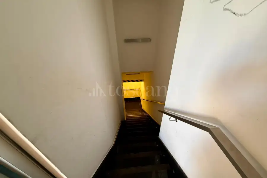 Negozio in affitto di 247 mq a €16.000 (rif. 15/2025)