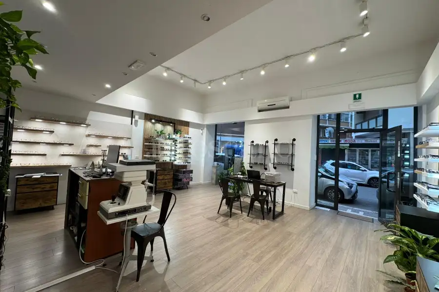 Negozio in affitto di 70 mq a €1.600 (rif. 122/2025)