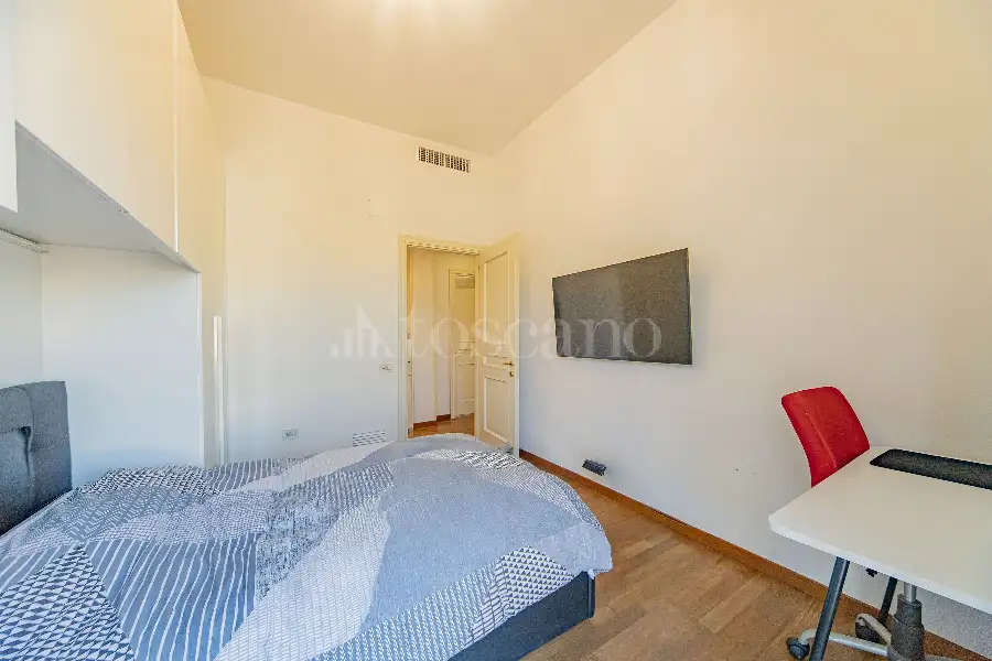 Attico in vendita di 200 mq a €1.150.000 (rif. 16/2026)