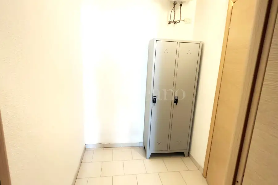 Laboratorio in vendita di 120 mq a €275.000 (rif. 28/2026)