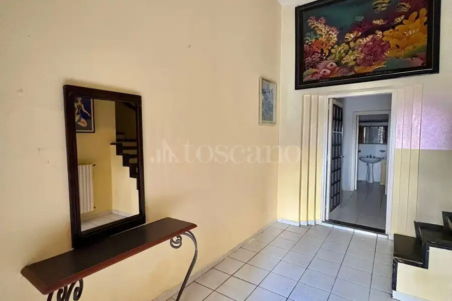 Casa Indipendente in vendita di 350 mq a €99.000 (rif. 101/2026)