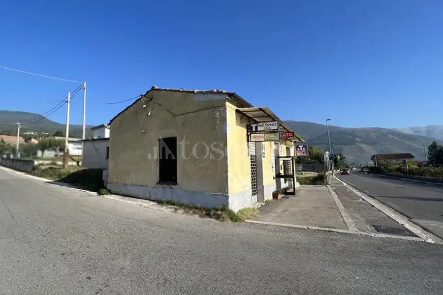 Negozio in vendita di 137 mq a €115.000 (rif. 10/2026)