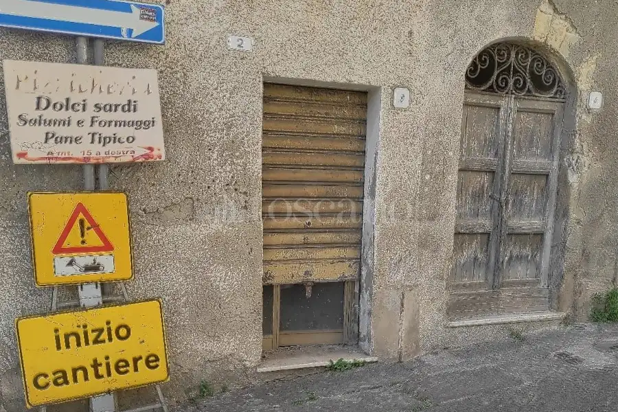Negozio in vendita di 25 mq a €7.000 (rif. 29/2026)