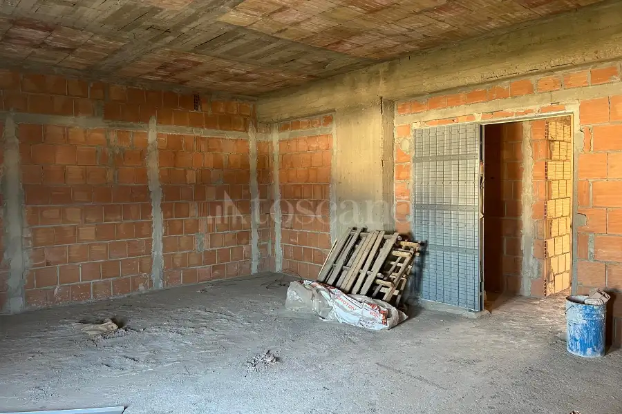 Casa in vendita di 140 mq a €78.000 (rif. 12/2025)