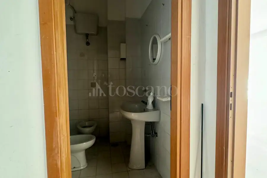 Negozio in affitto di 150 mq a €1.200 (rif. 8/2026)