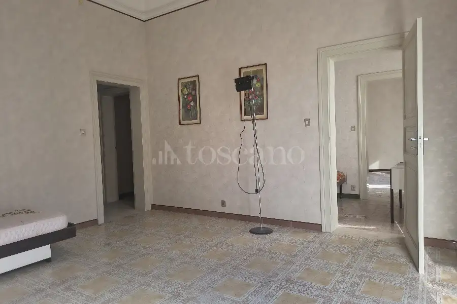 Palazzo in vendita di 585 mq a €338.000 (rif. 51/2026)