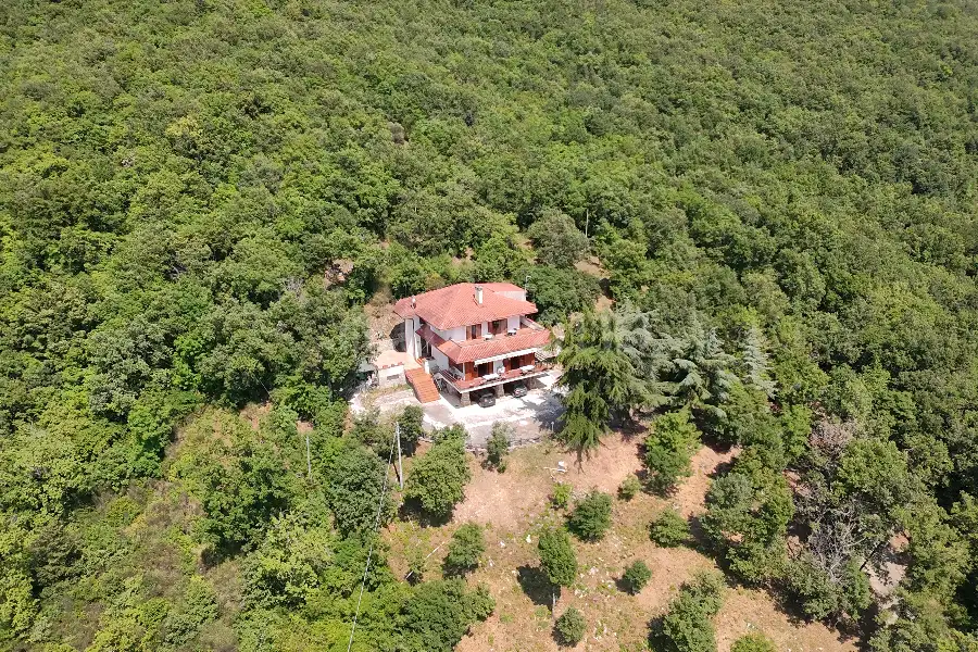 Villa in vendita di 315 mq a €300.000 (rif. 7/2025)