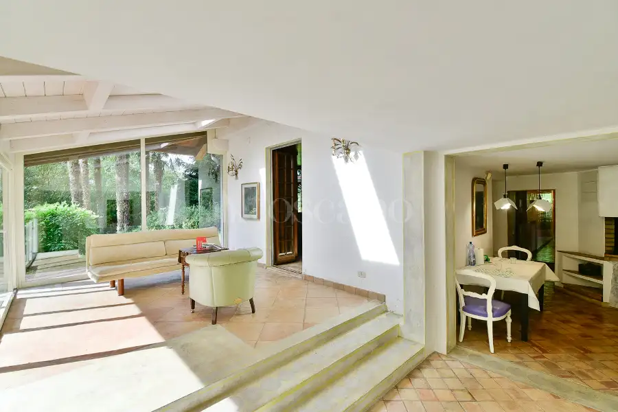 Villa in vendita di 320 mq a €630.000 (rif. 53/2026)