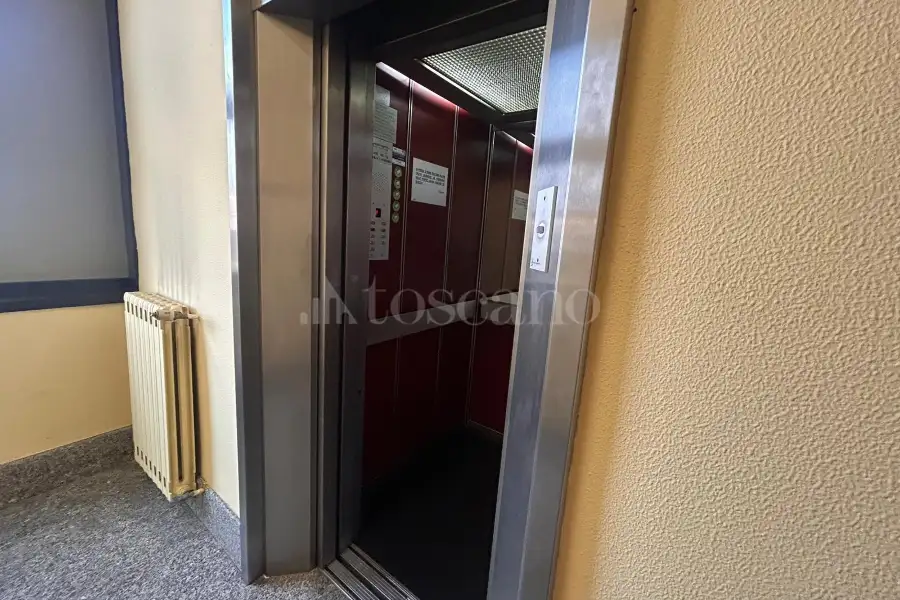Ufficio in vendita di 87 mq a €99.000 (rif. 72/2025)