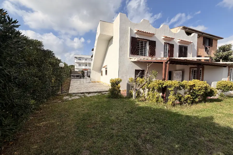 Villa Bifamiliare in vendita di 170 mq a €185.000 (rif. 52/2026)