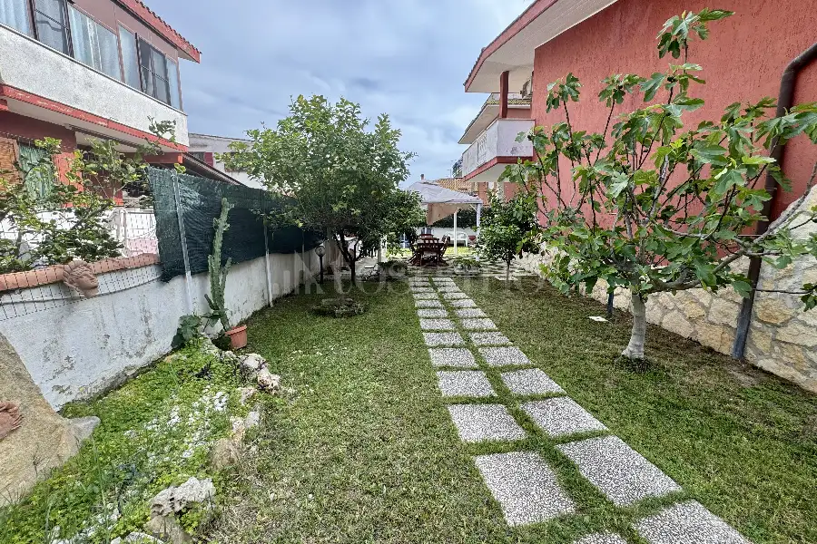 Villa Bifamiliare in vendita di 120 mq a €289.000 (rif. 4/2026)