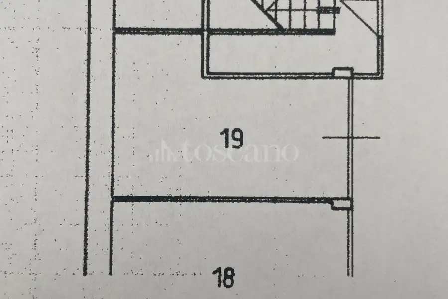 Box in vendita di 16 mq a €22.900 (rif. 100/2025)