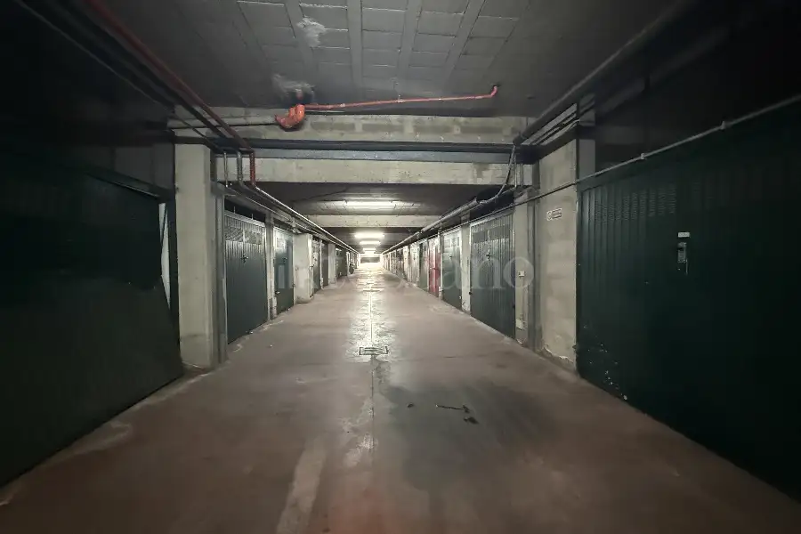 Box in vendita di 18 mq a €25.000 (rif. 16/2026)