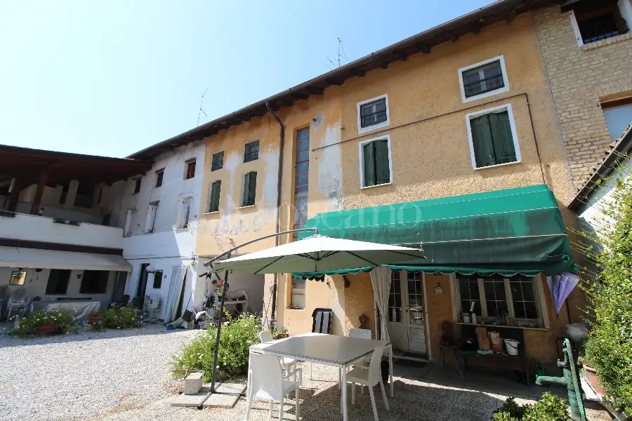 Rustico in vendita di 145 mq a €109.000 (rif. 154/2026)