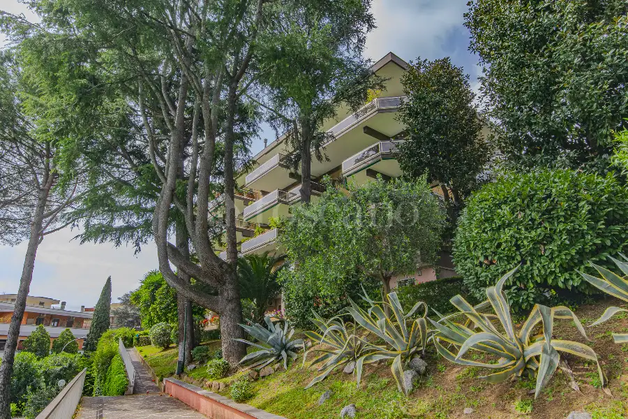 Superattico in vendita di 105 mq a €699.000 (rif. 11/2026)