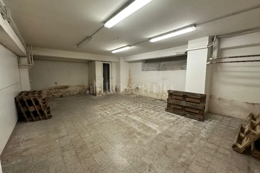Negozio in affitto di 60 mq a €1.500 (rif. 11/2026)