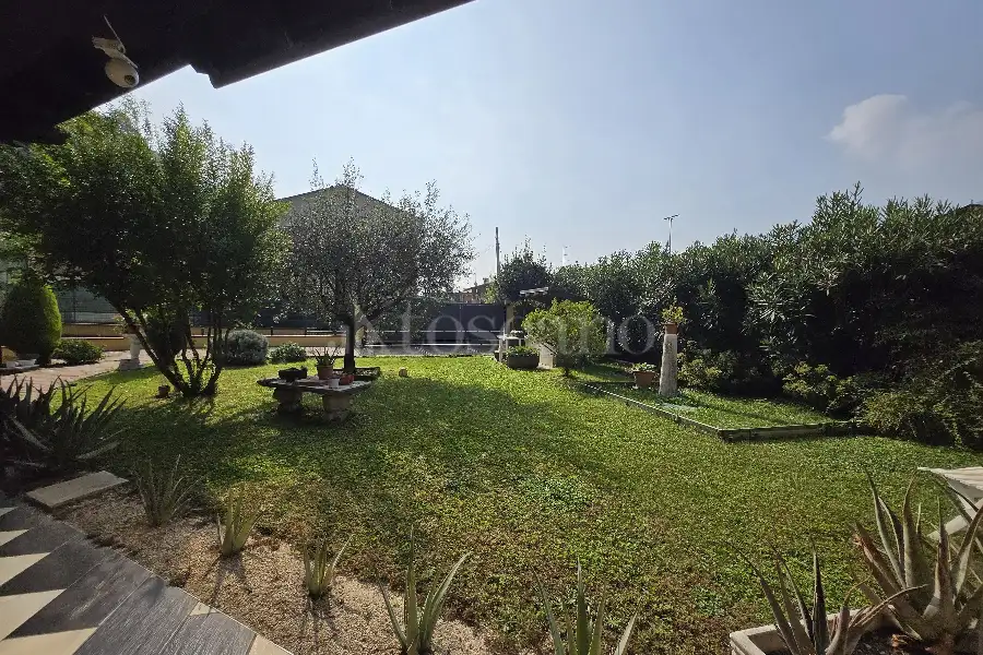 Villa in vendita di 200 mq a €395.000 (rif. 49/2025)