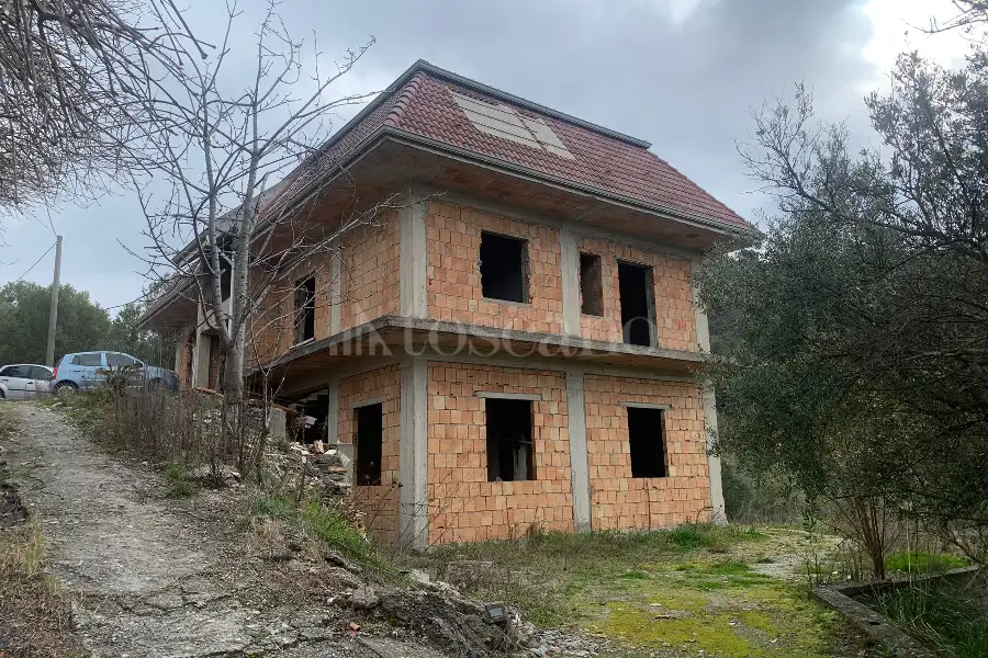 Rustico in vendita di 519 mq a €110.000 (rif. 27/2025)