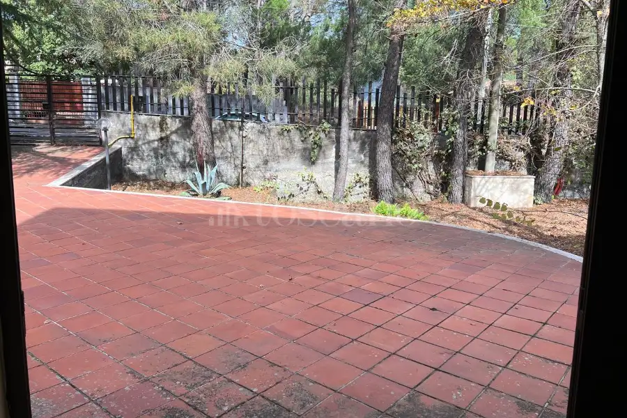 Villa in vendita di 396 mq a €445.000 (rif. 168/2025)