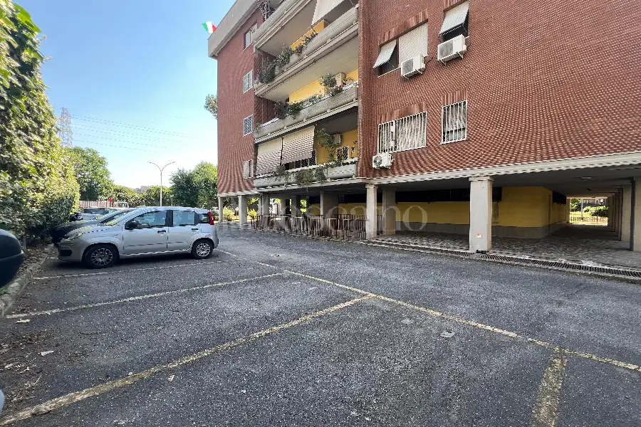 Posto Auto in vendita di 10 mq a €12.000 (rif. 12/2026)
