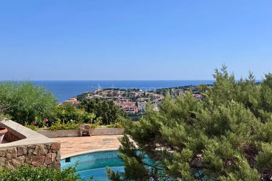 Villa in vendita di 291 mq trattativa riservata (rif. 11/2026)