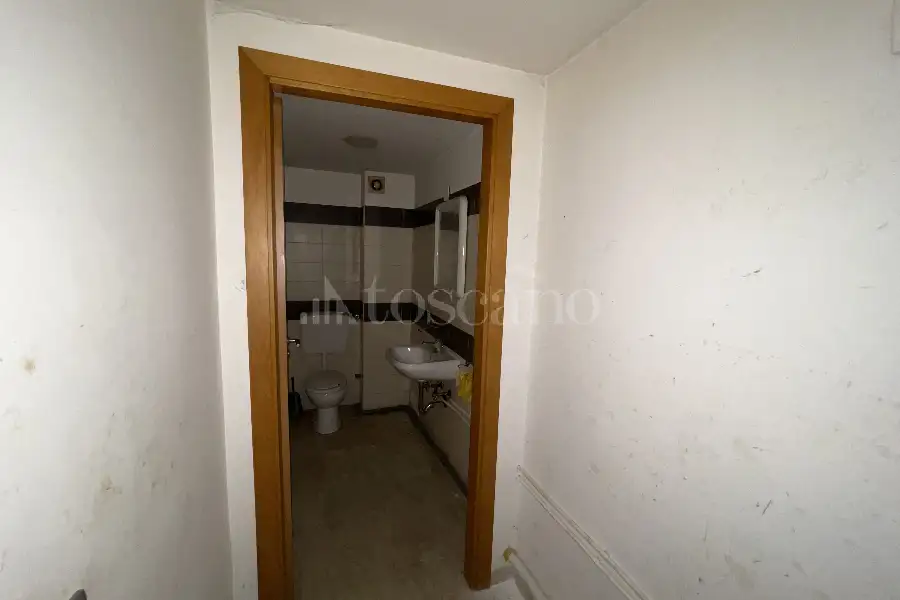 Negozio in vendita di 98 mq a €124.000 (rif. 44/2025)