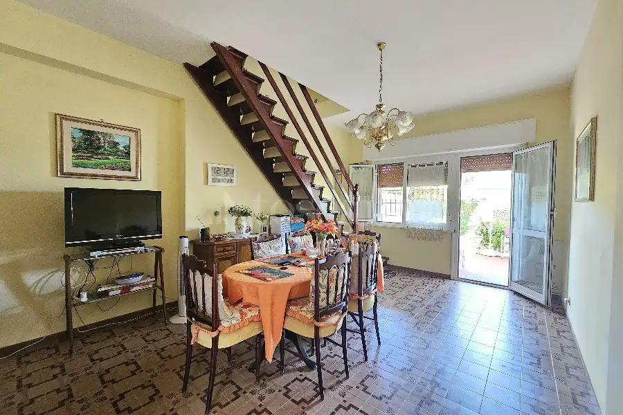Villa Plurifamiliare in vendita di 100 mq a €195.000 (rif. 34/2026)