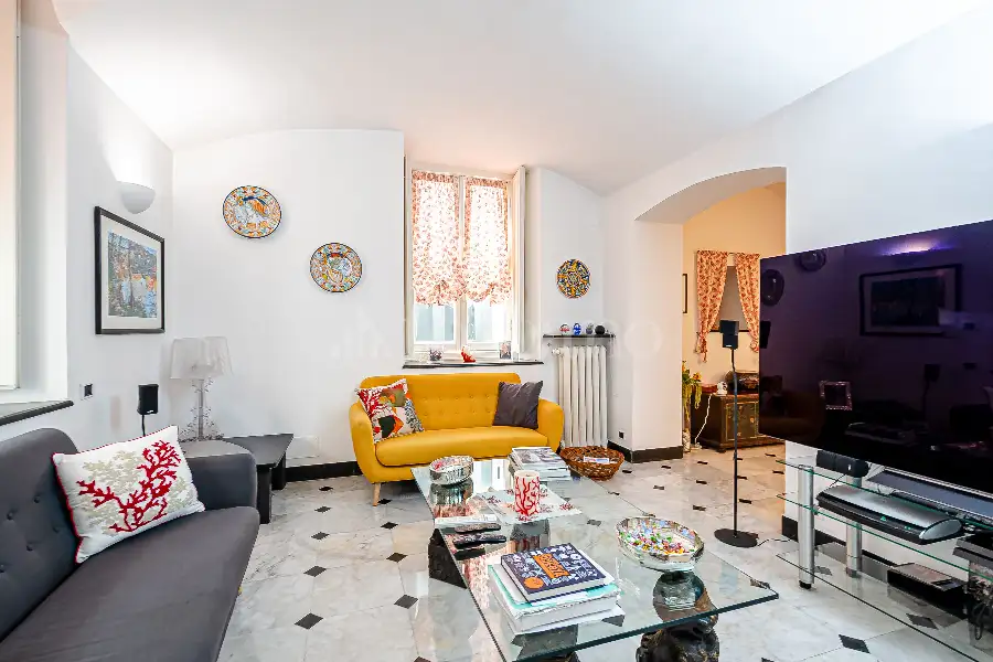 Villa in vendita di 496 mq a €3.950.000 (rif. 71/2026)