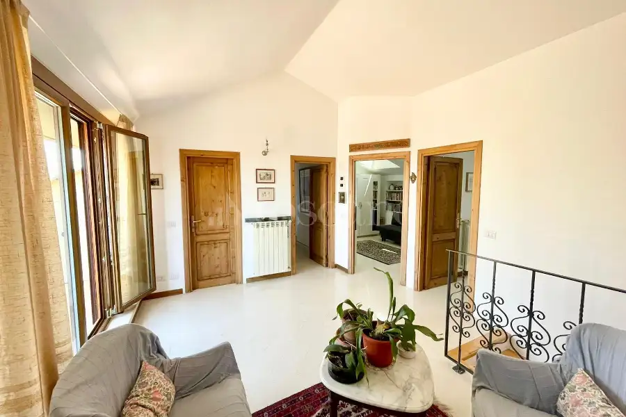 Casa Indipendente in vendita di 227 mq a €459.000 (rif. 28/2026)