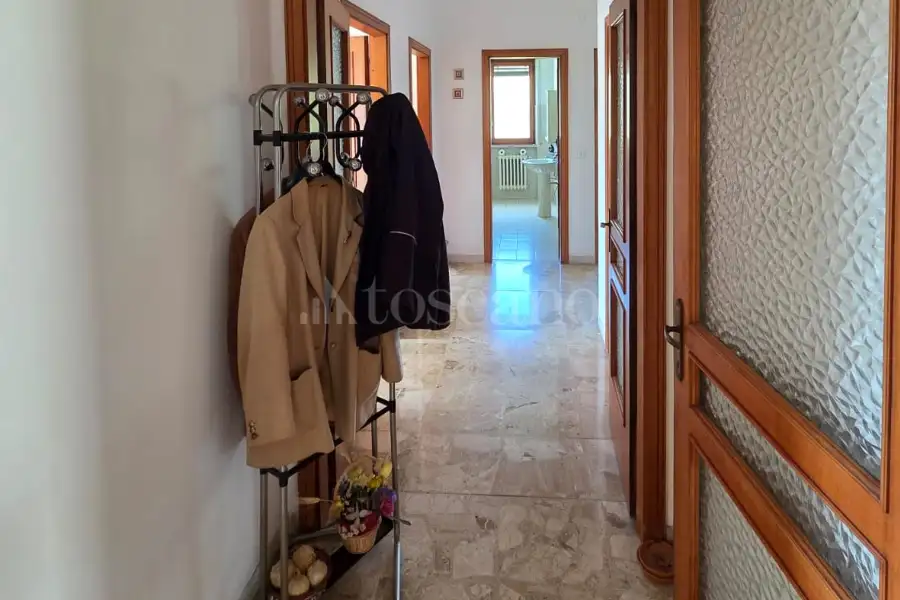 Villa Bifamiliare in vendita di 379 mq a €209.000 (rif. 15/2025)