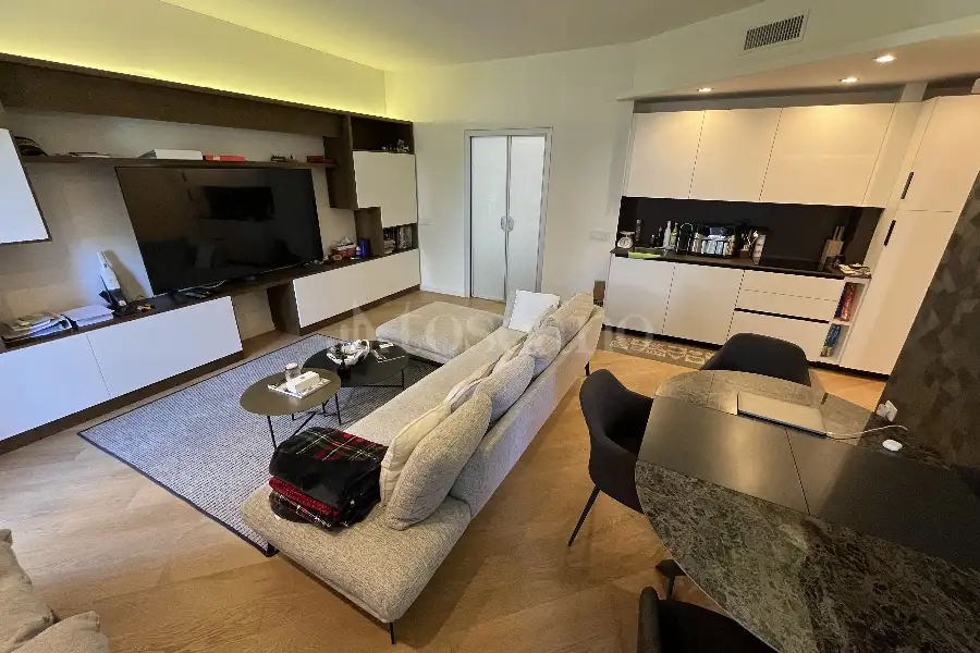 Casa in vendita di 98 mq a €975.000 (rif. 4/2025)