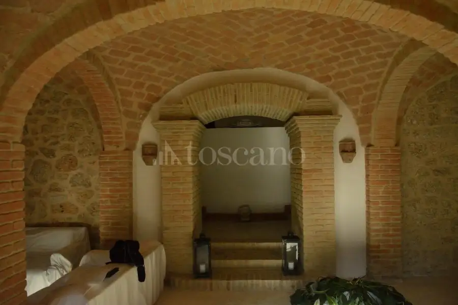 Villa in vendita di 550 mq a €600.000 (rif. 20/2024)