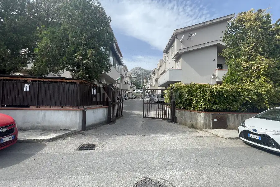 Villa Bifamiliare in vendita di 210 mq a €275.000 (rif. 55/2023)