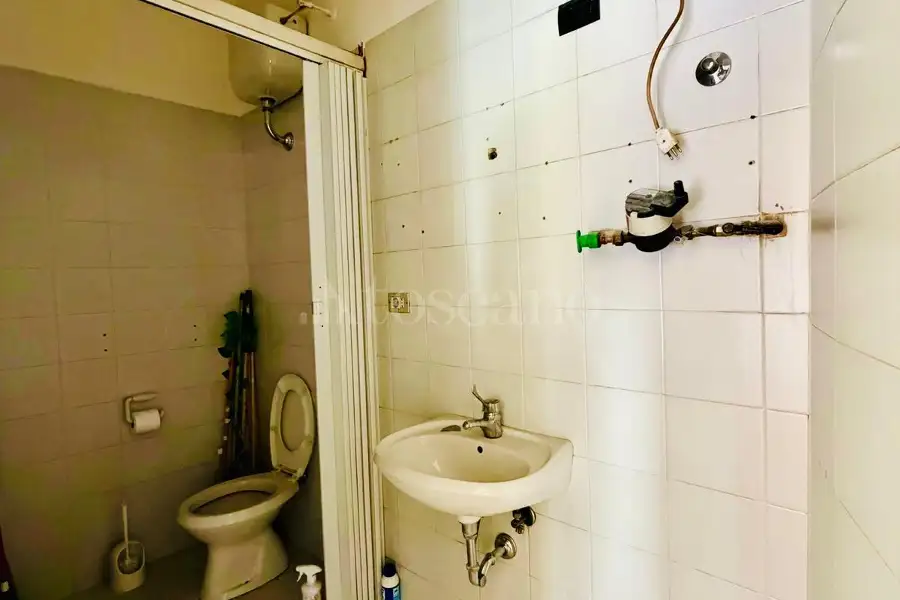Negozio in vendita di 60 mq a €60.000 (rif. 49/2026)