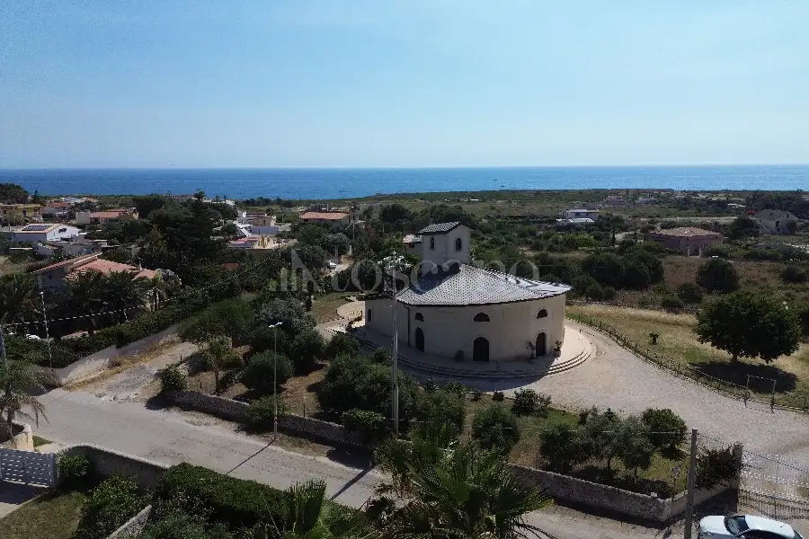Villa in vendita di 470 mq a €698.000 (rif. 76/2026)