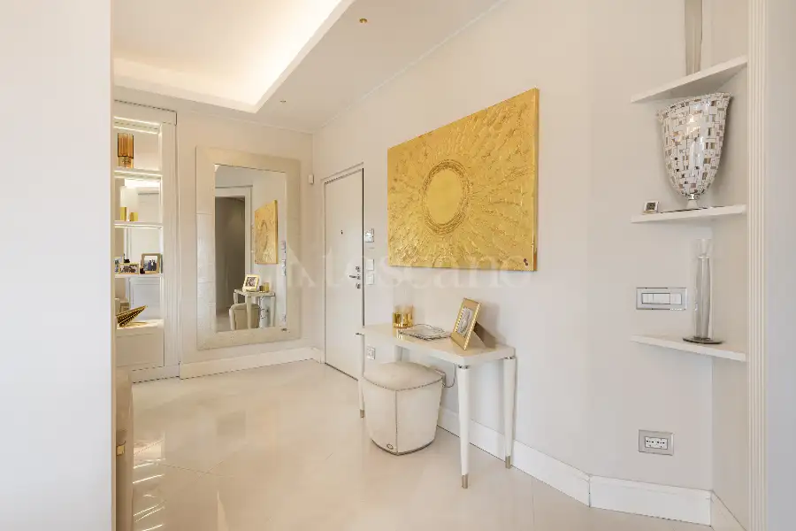 Casa in vendita di 170 mq a €3.100.000 (rif. 86/2025)