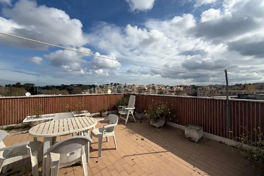 Superattico in vendita di 60 mq a €325.000 (rif. 9/2026)