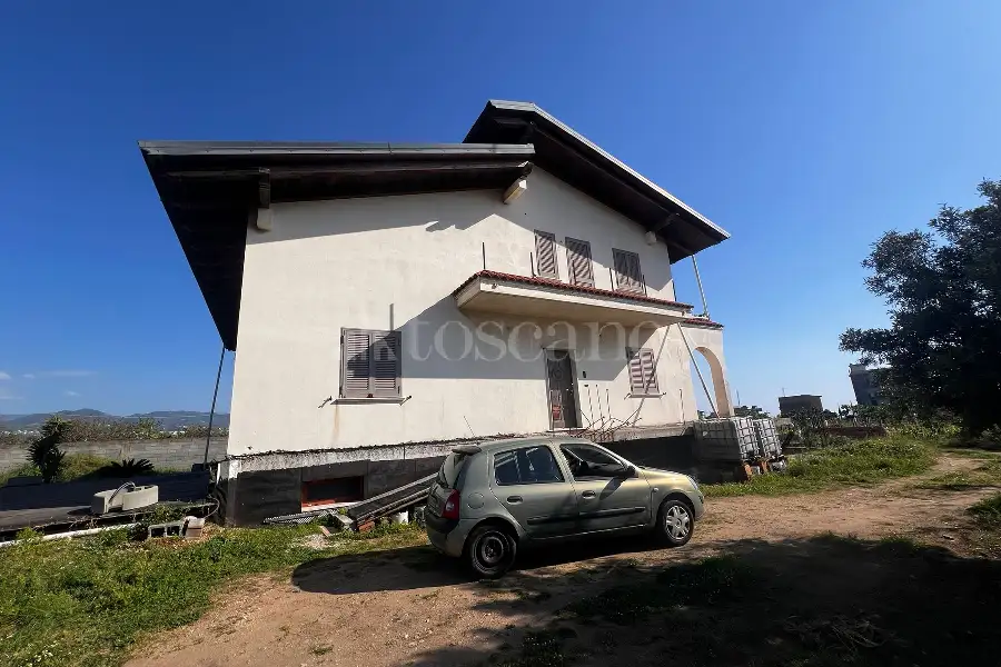 Casa Indipendente in vendita di 240 mq a €580.000 (rif. 14/2026)
