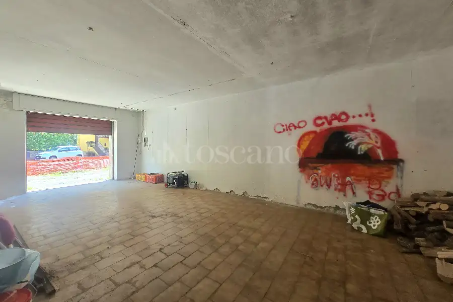 Casa Indipendente in vendita di 350 mq a €163.000 (rif. 30/2025)