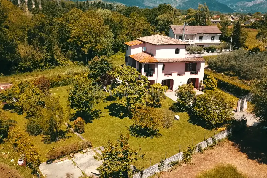 Villa in vendita di 230 mq a €268.000 (rif. 1/2025)