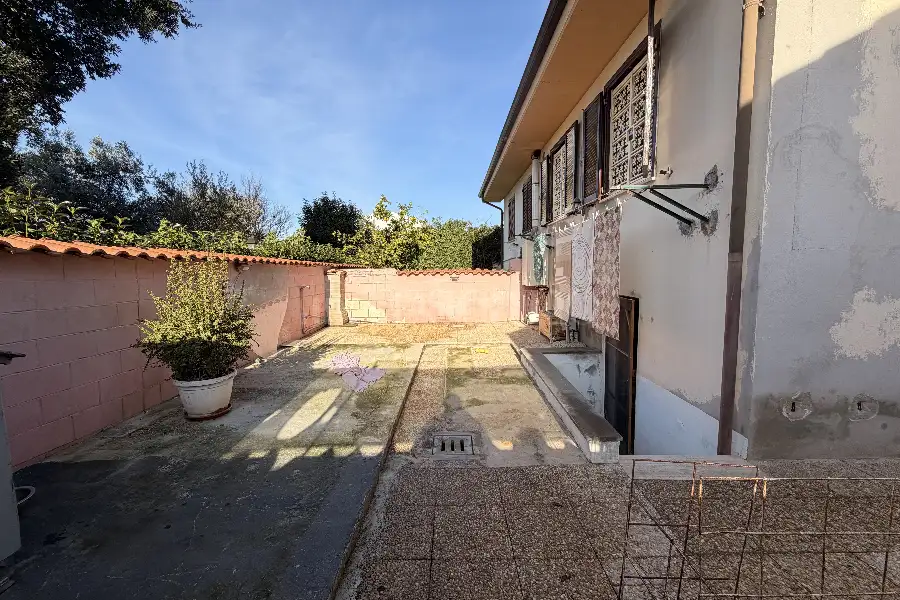 Villa Plurifamiliare in vendita di 130 mq a €205.000 (rif. 3/2026)